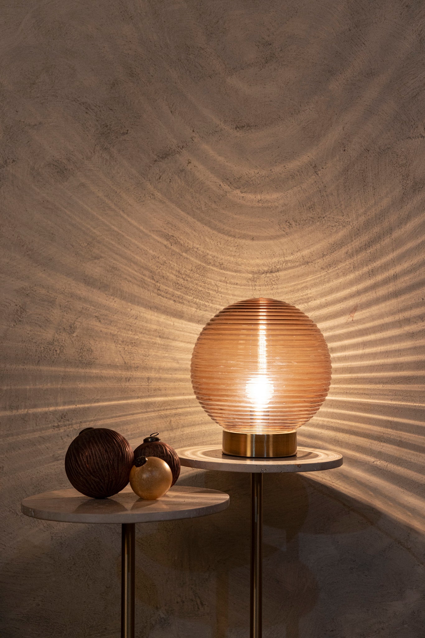 Korrin Brown Embossed Rib Glass Table Lamp Ball S