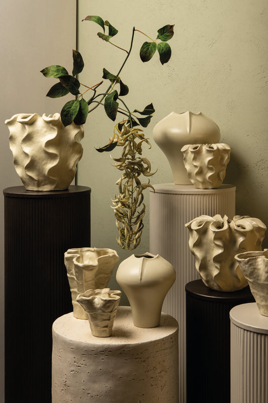 Rudie Cream Matt Ceramic Pot With Wavy Print M