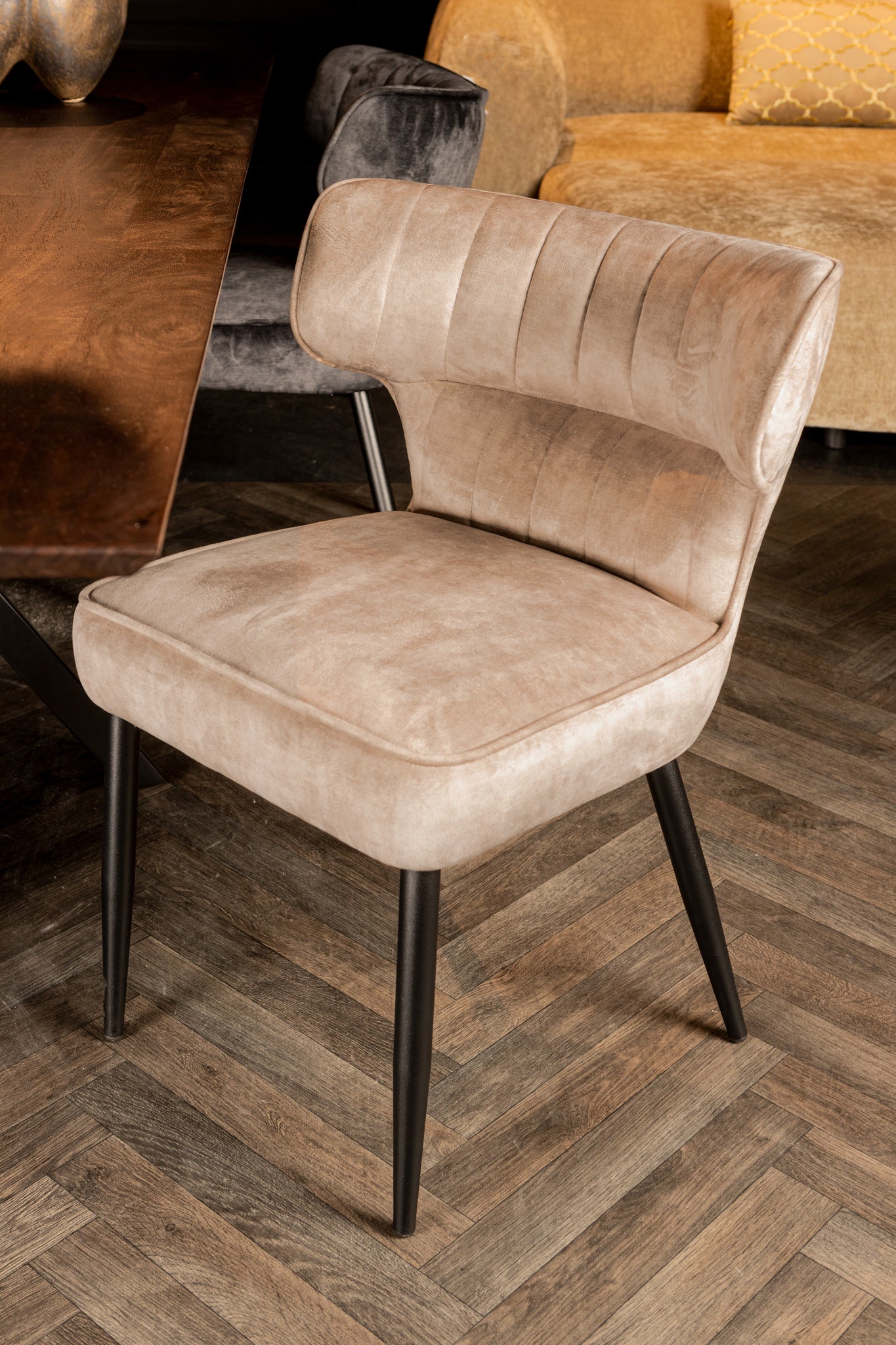 Zinno Brown Dining Chair (set of 2)