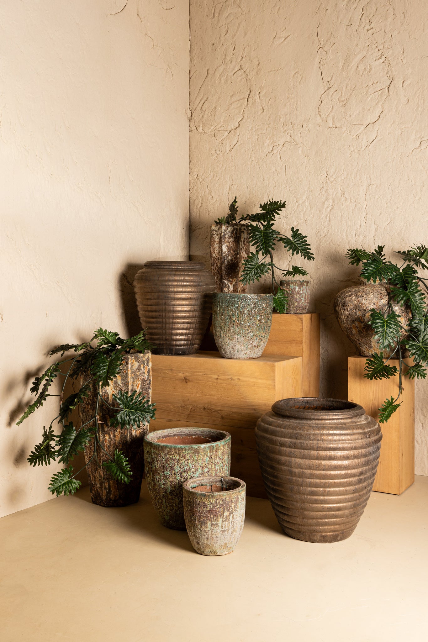 Jerzy Bronze Ceramic Pot Ribbed Round Shaped Large