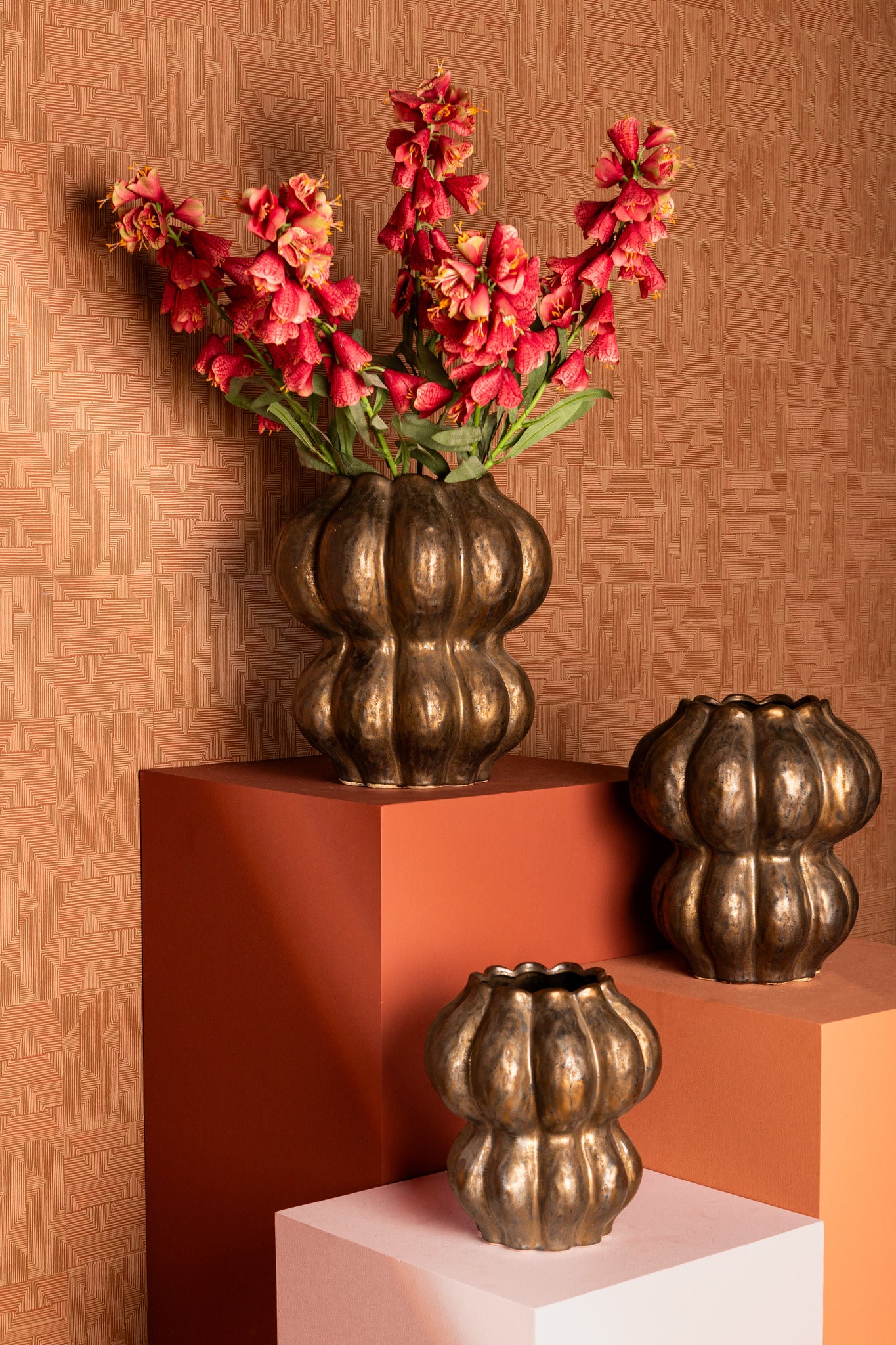 Niek Bronze Ceramic Pot Round Shaped Bulb L