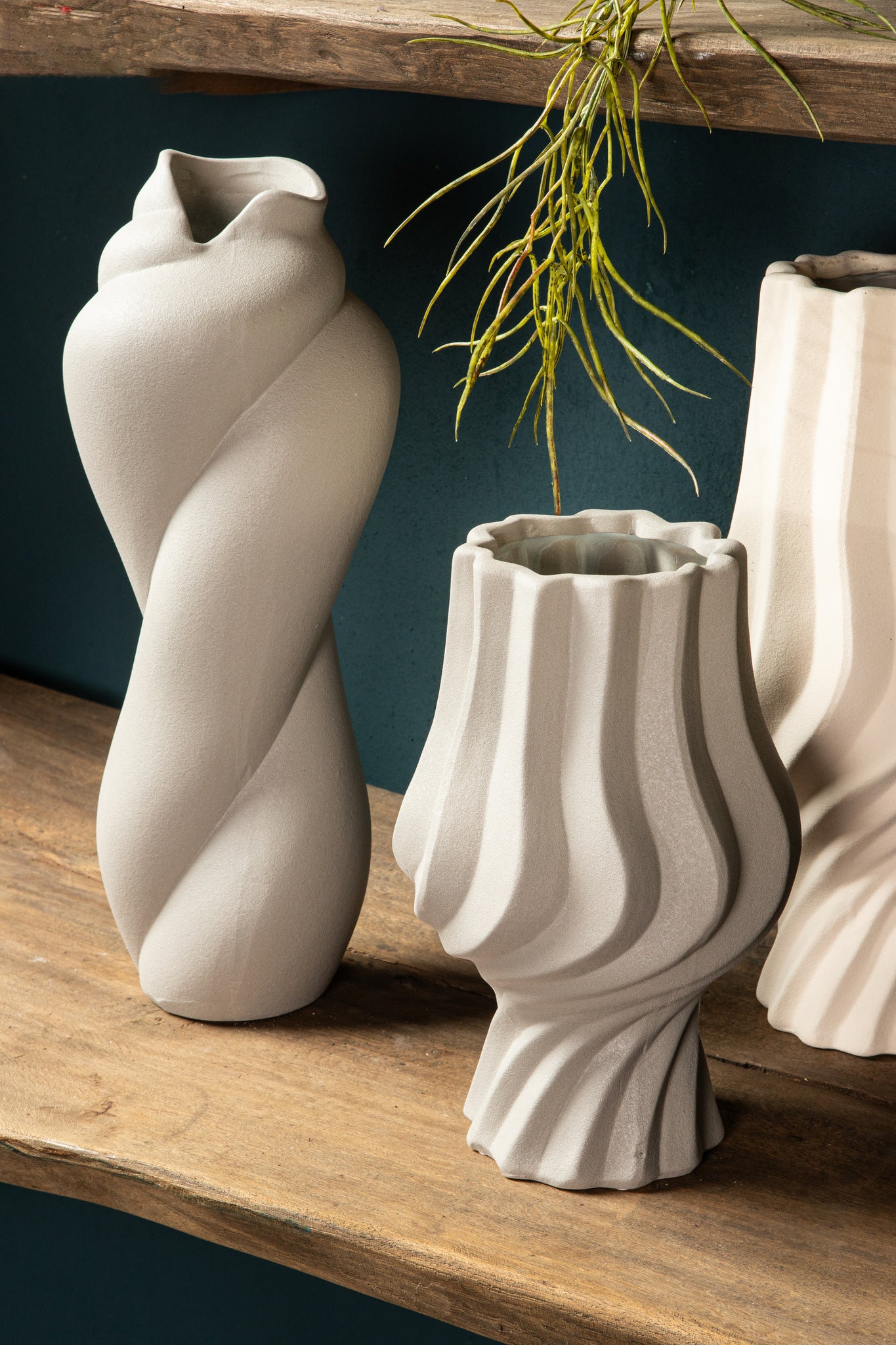 Clair Cream Ceramic Matt Glazed Swirl Pot On FootL