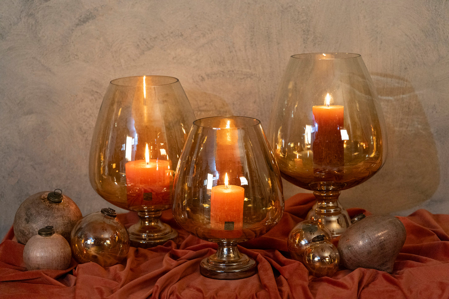 Alwine Gold Glass Stormlight On Base Shiny L