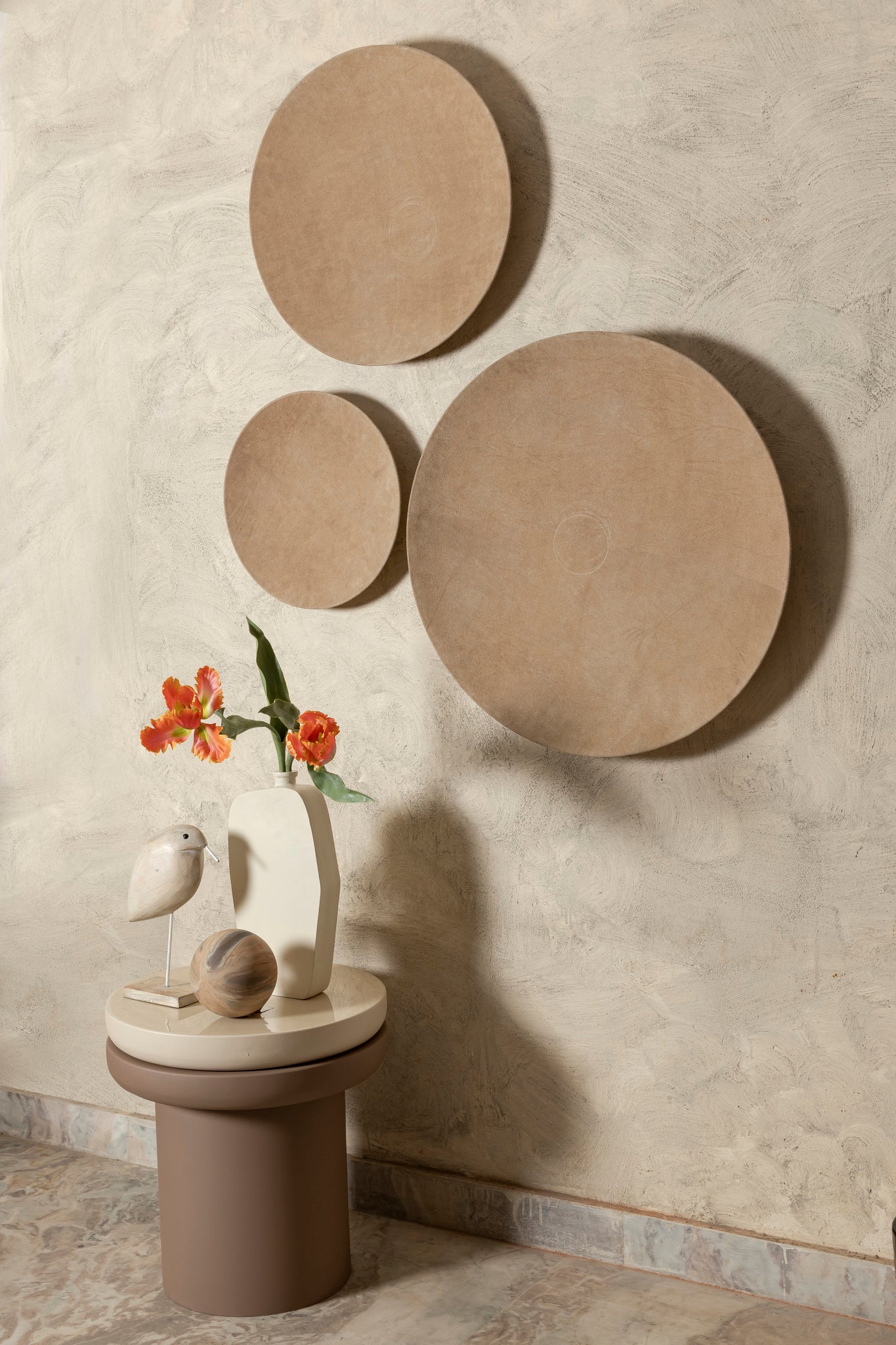 Nabdia Taupe Suede Round Bowl And Wall Panel L