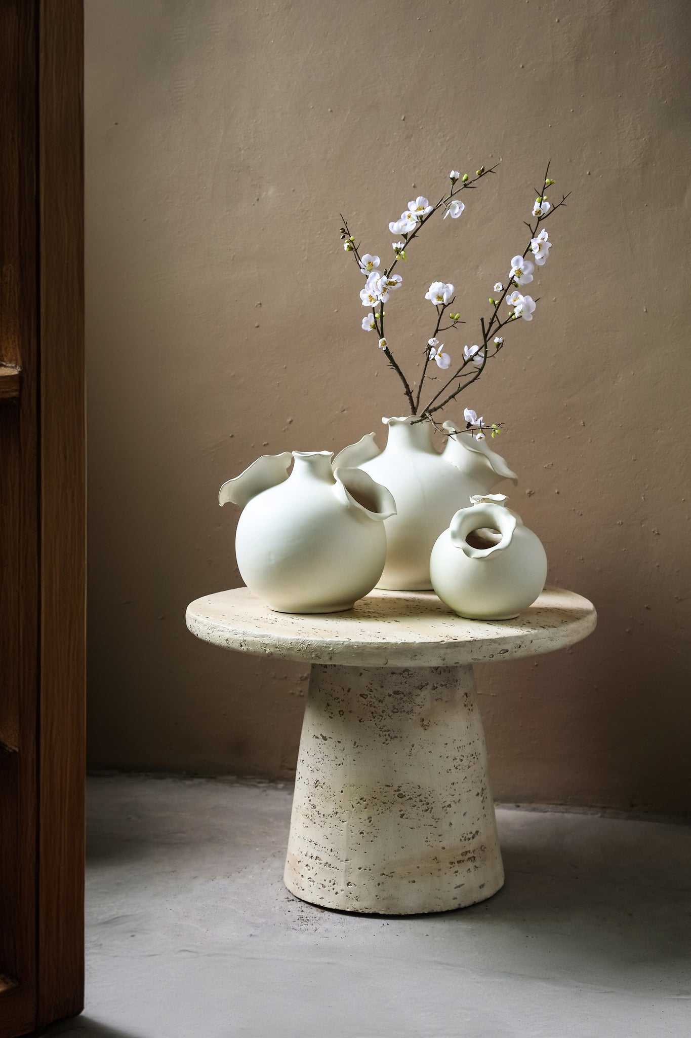 Umme Cream Round Glazed Ceramic Vase Wavy Edges L