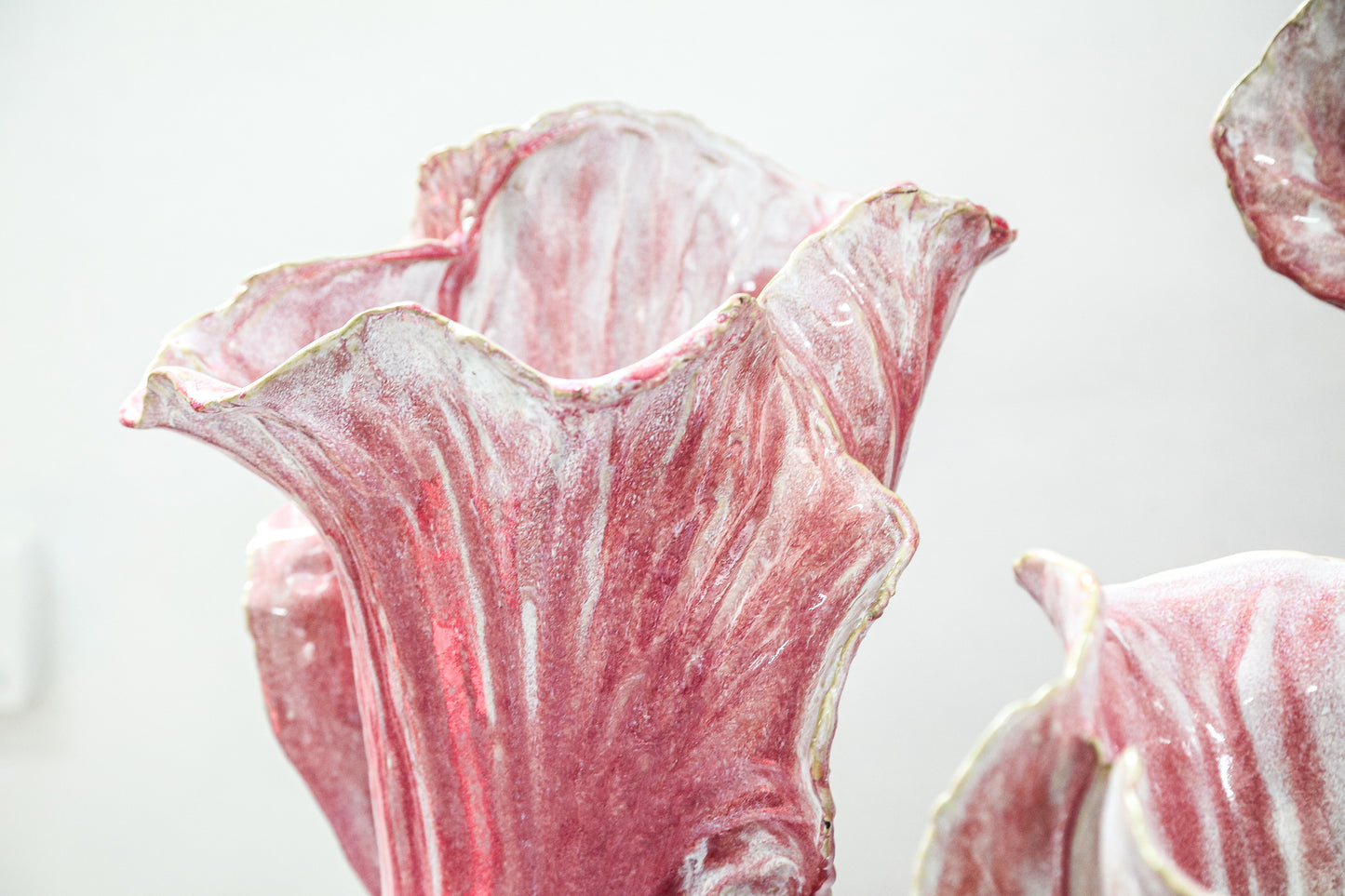 Swing Pink Ceramic Pot Cabbage Shape L
