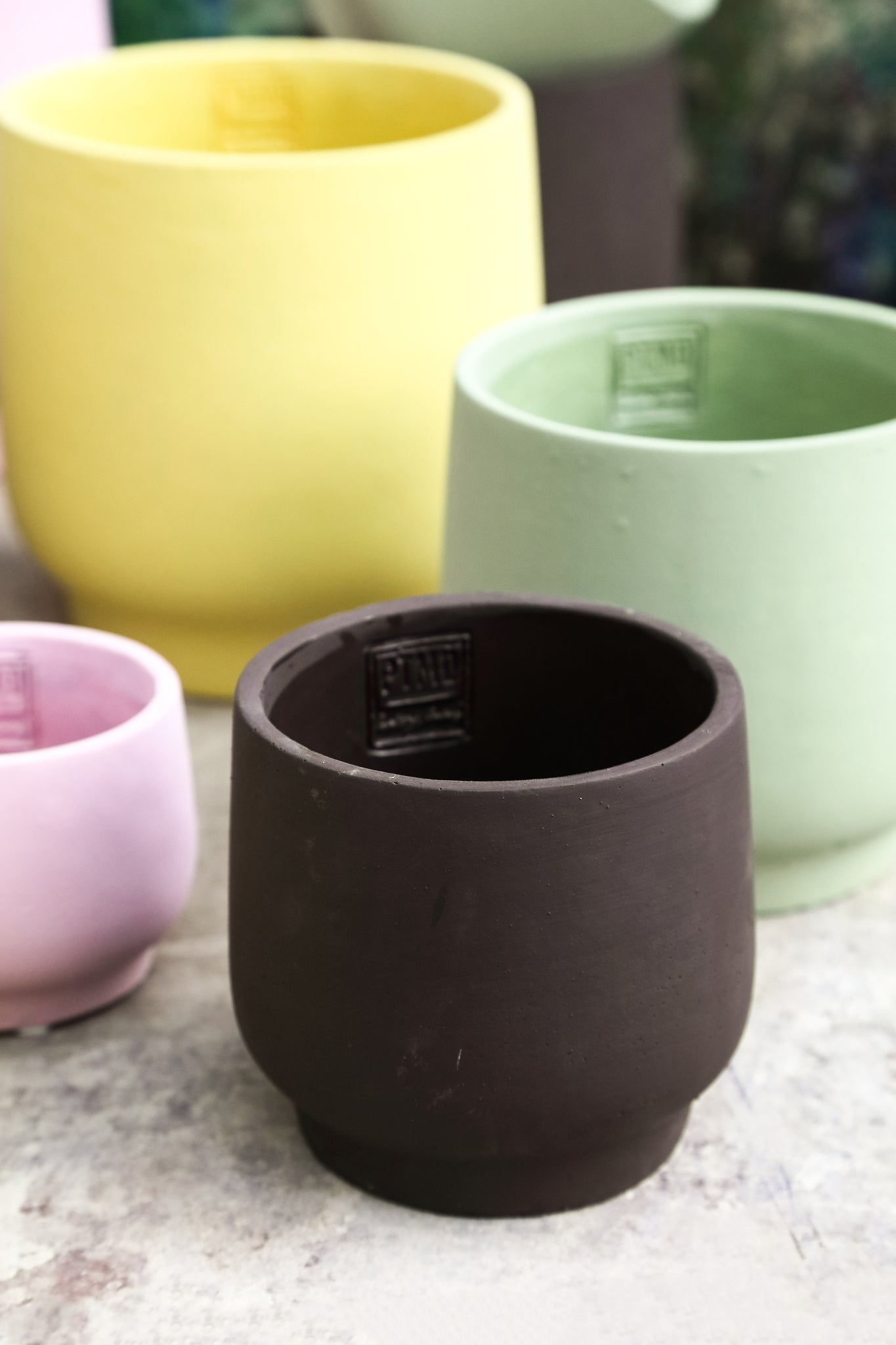 Aline Taupe Round Cement Pot On Base XXL