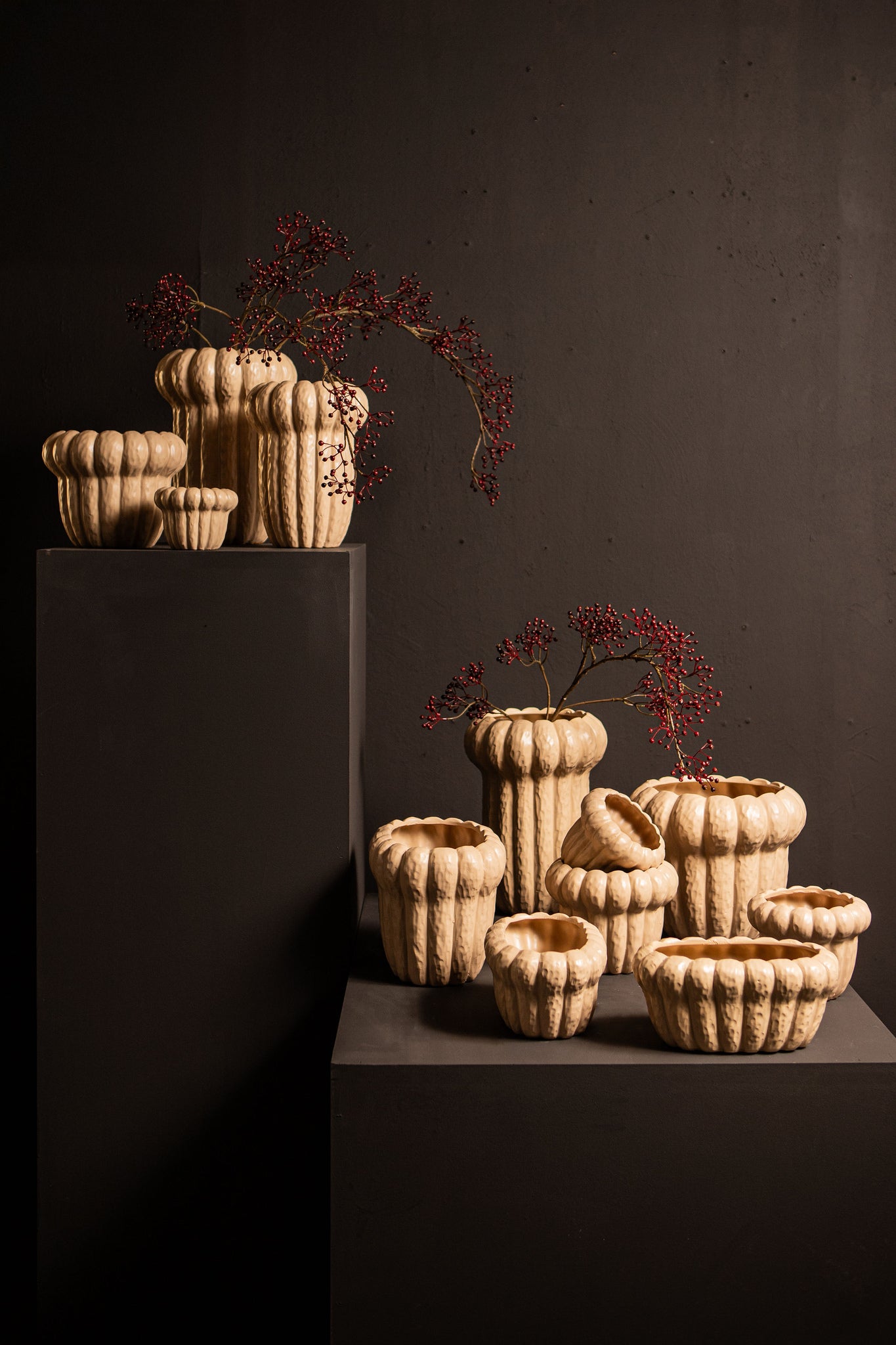 Samaran Cream Oval Ceramic Pot Ribbed L