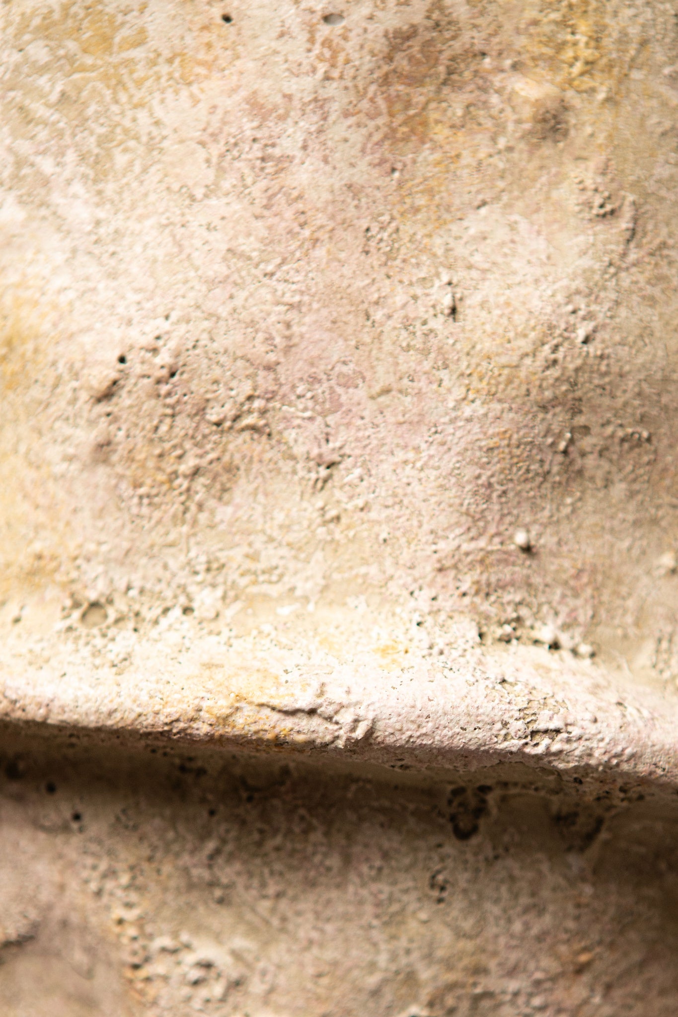 Haania Beige Cement Round Pot With Middle Line XL
